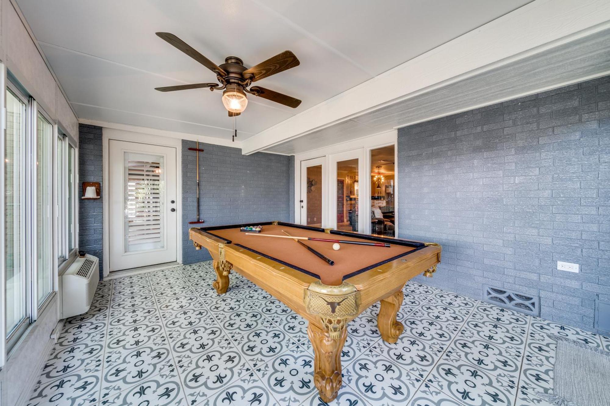 Charming Pet Friendly 4 Bdrm Home Mins To Main St And Wineries 弗雷德里克斯堡 外观 照片
