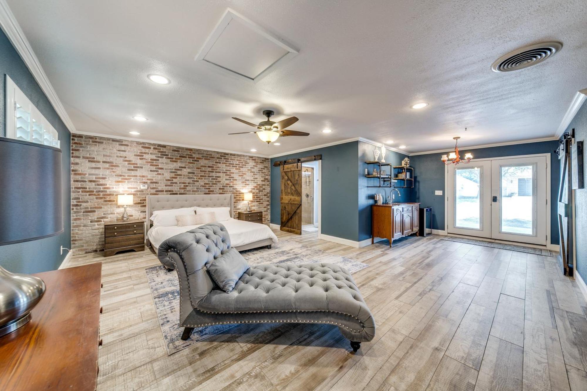 Charming Pet Friendly 4 Bdrm Home Mins To Main St And Wineries 弗雷德里克斯堡 外观 照片
